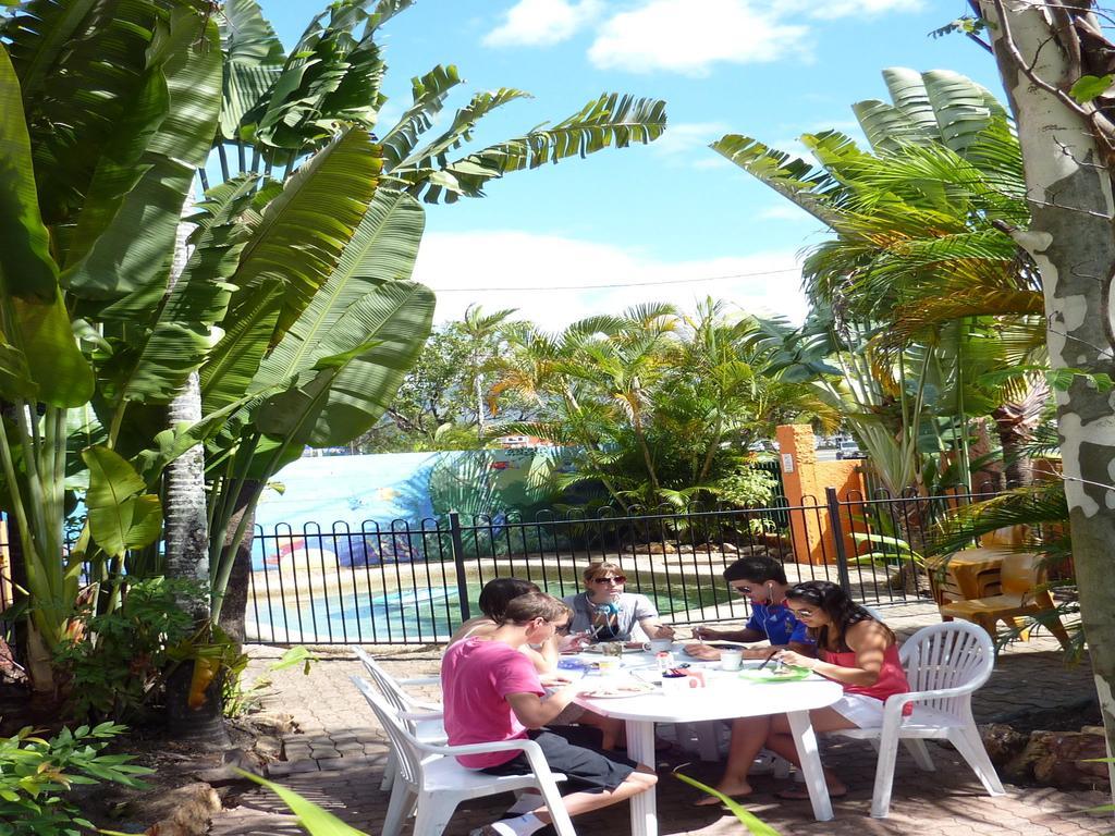 Jjs Backpackers Hostel Cairns Exterior photo
